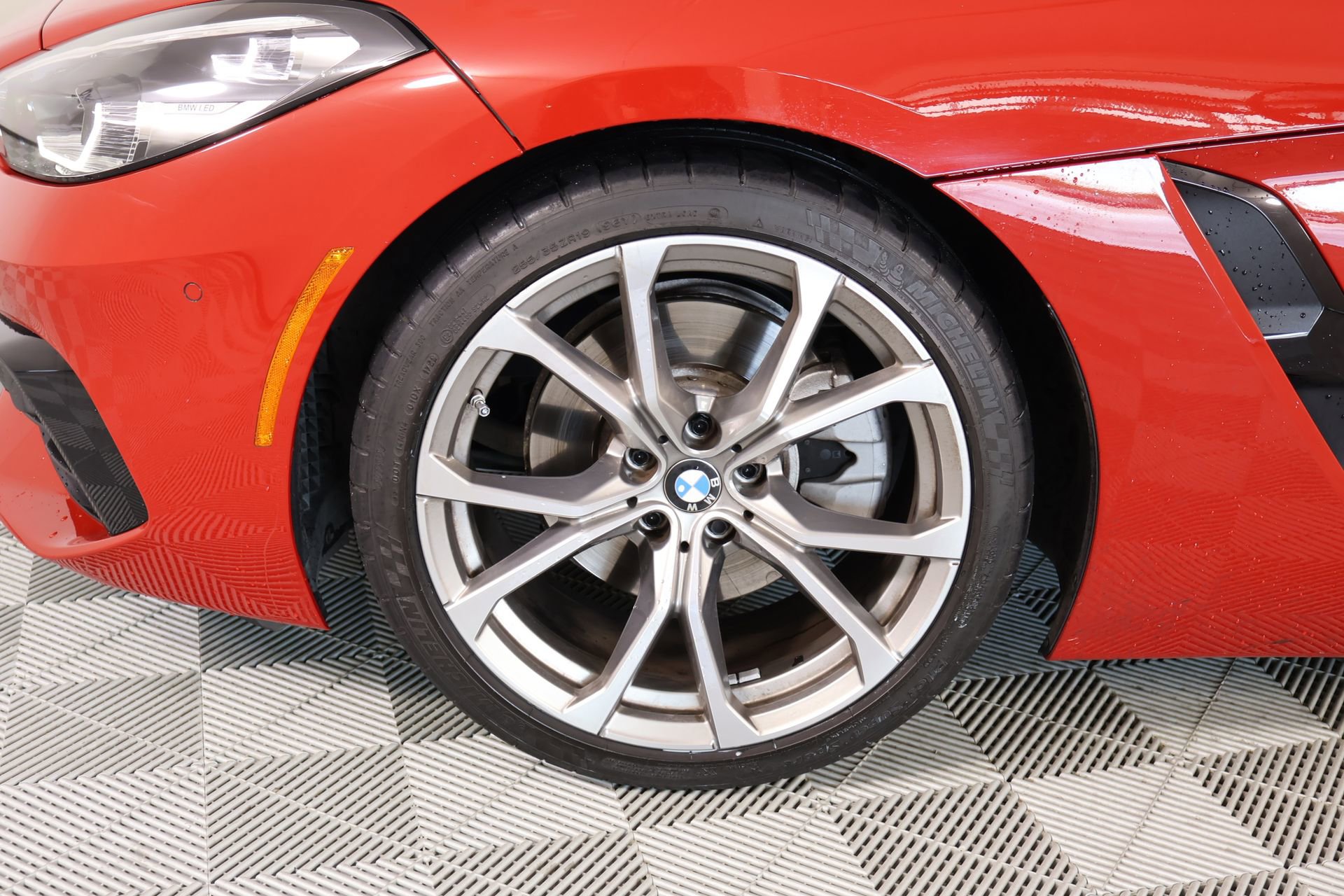 Used 2021 BMW Z4 sDrive30i w/ Executive Package image 16