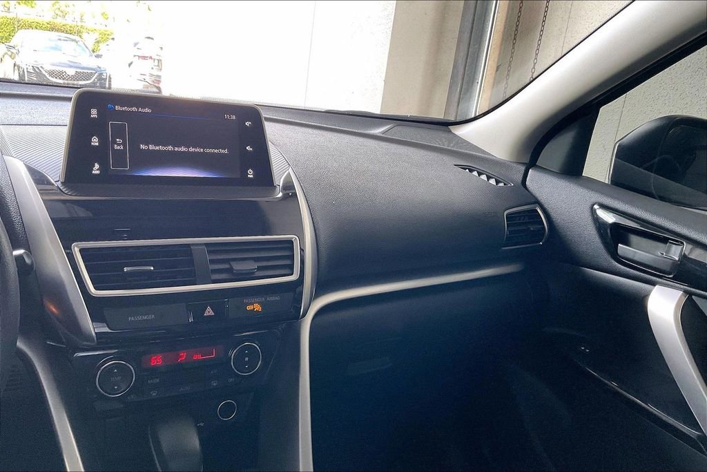 Used 2020 Mitsubishi Eclipse Cross LE image 10