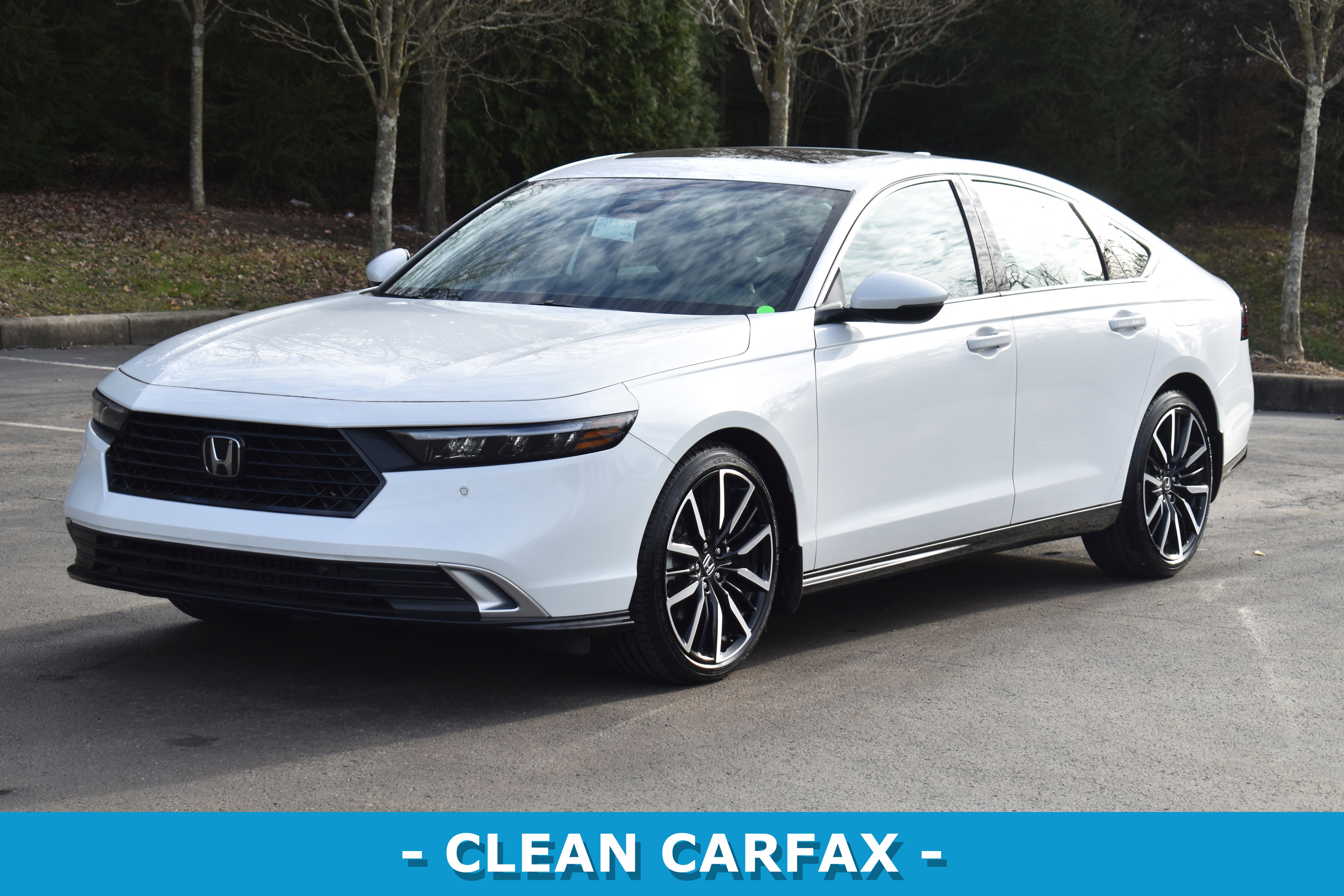 Certified 2025 Honda Accord Touring image 3