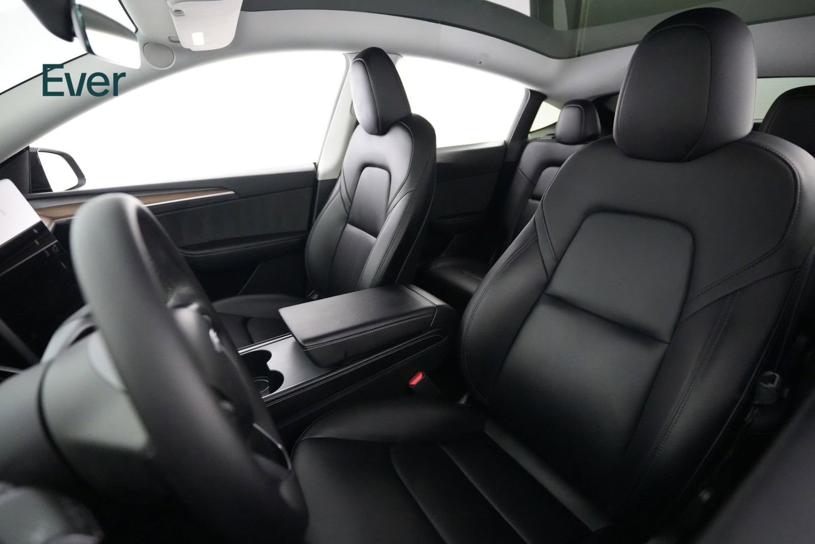 Used 2024 Tesla Model Y Performance AWD/4WD image 4