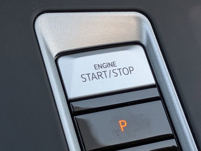 Used 2024 Volkswagen Atlas SE image 15