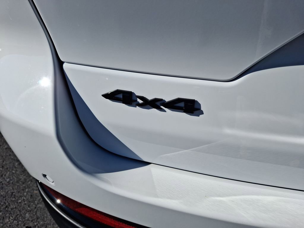 New 2025 Jeep Grand Cherokee Limited w/ Black Appearance Package image 33