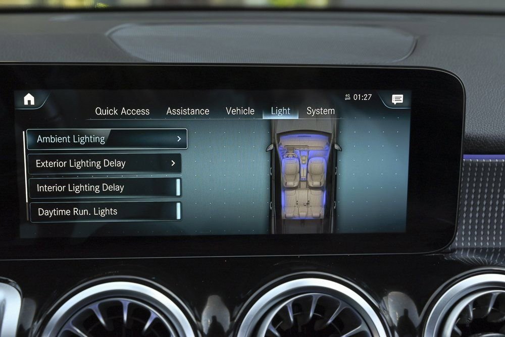 Used 2022 Mercedes-Benz GLB 250 image 34