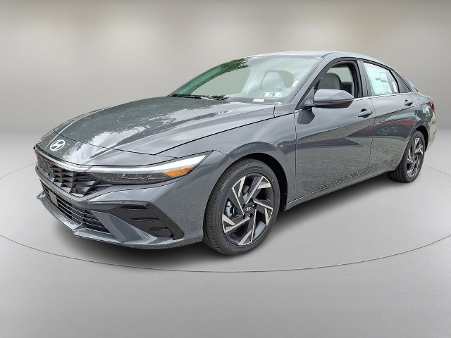 New 2026 Hyundai Elantra Limited FWD image 2