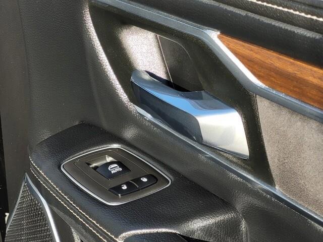 Used 2021 RAM 1500 Laramie image 12