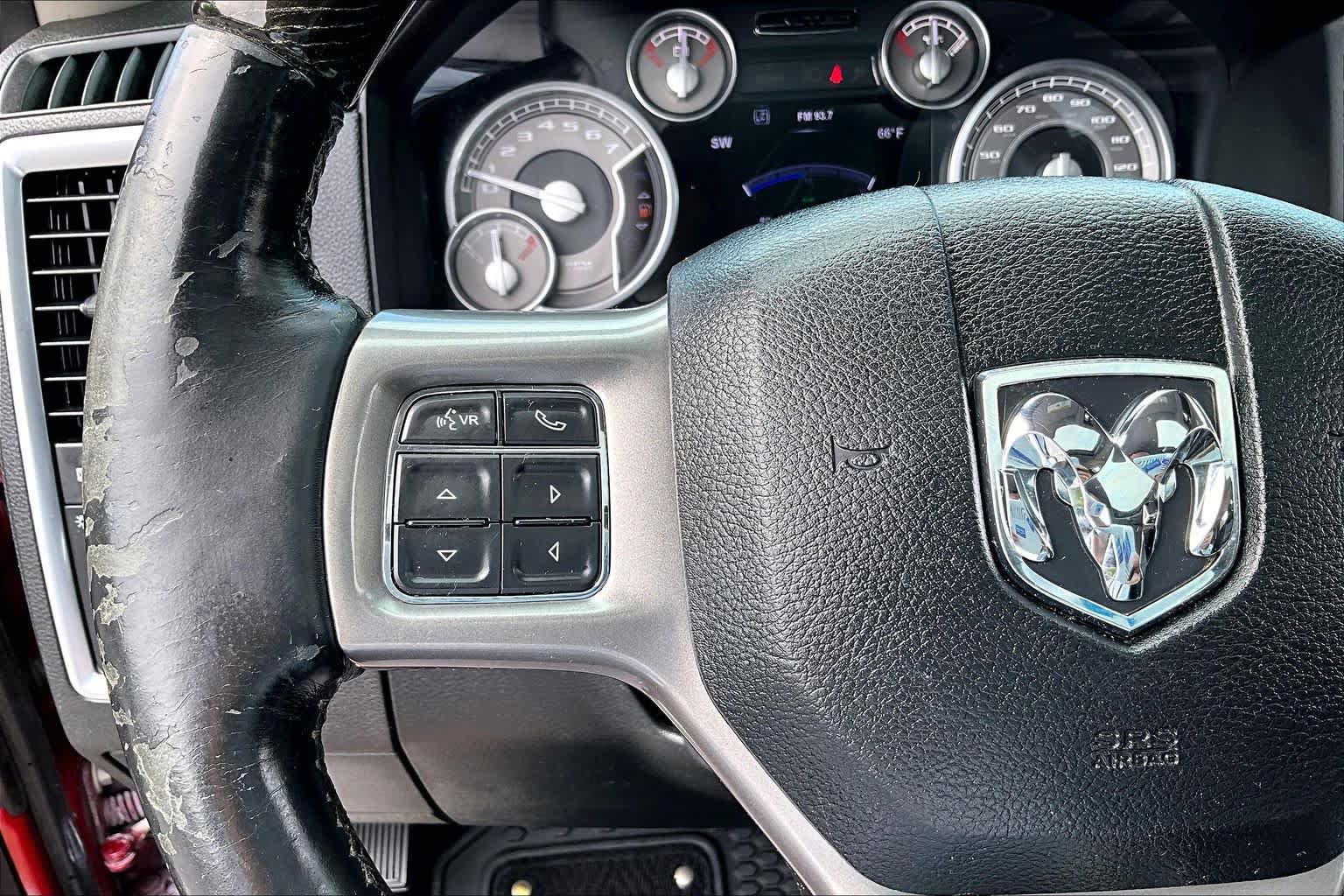 Used 2015 RAM 1500 Limited RWD image 24