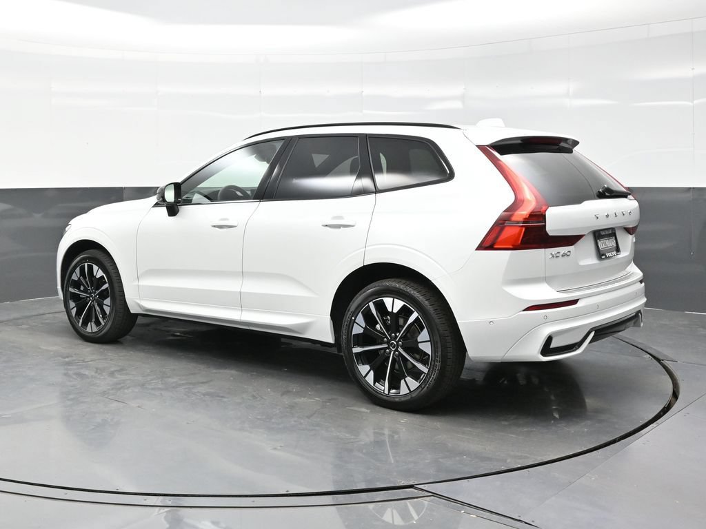 New 2026 Volvo XC60 B5 Plus w/ Climate Package AWD/4WD image 4