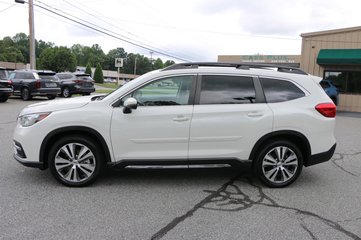 Used 2020 Subaru Ascent Limited w/ Technology Package AWD/4WD image 2