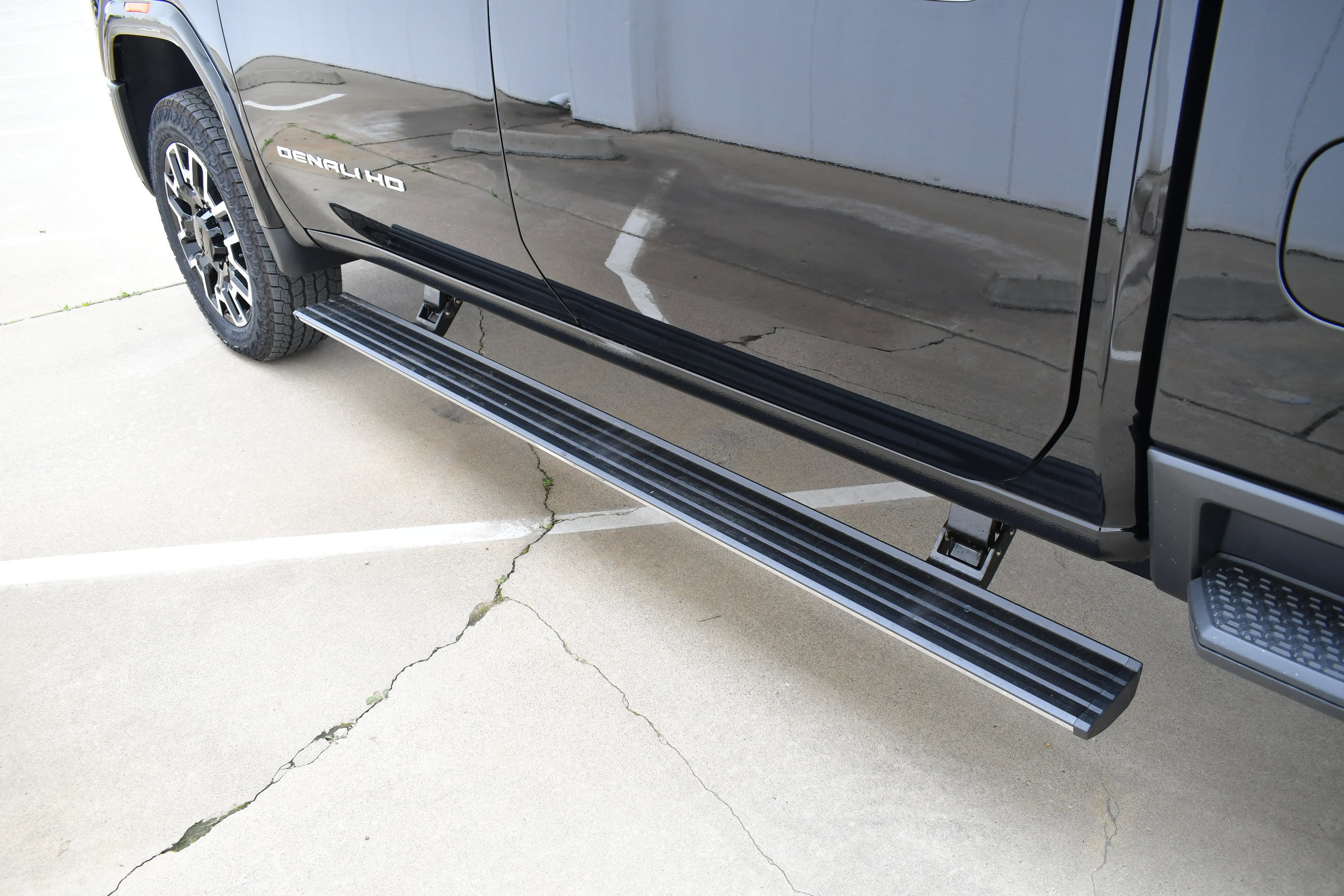 New 2026 GMC Sierra 2500 Denali w/ Denali Reserve Package image 13