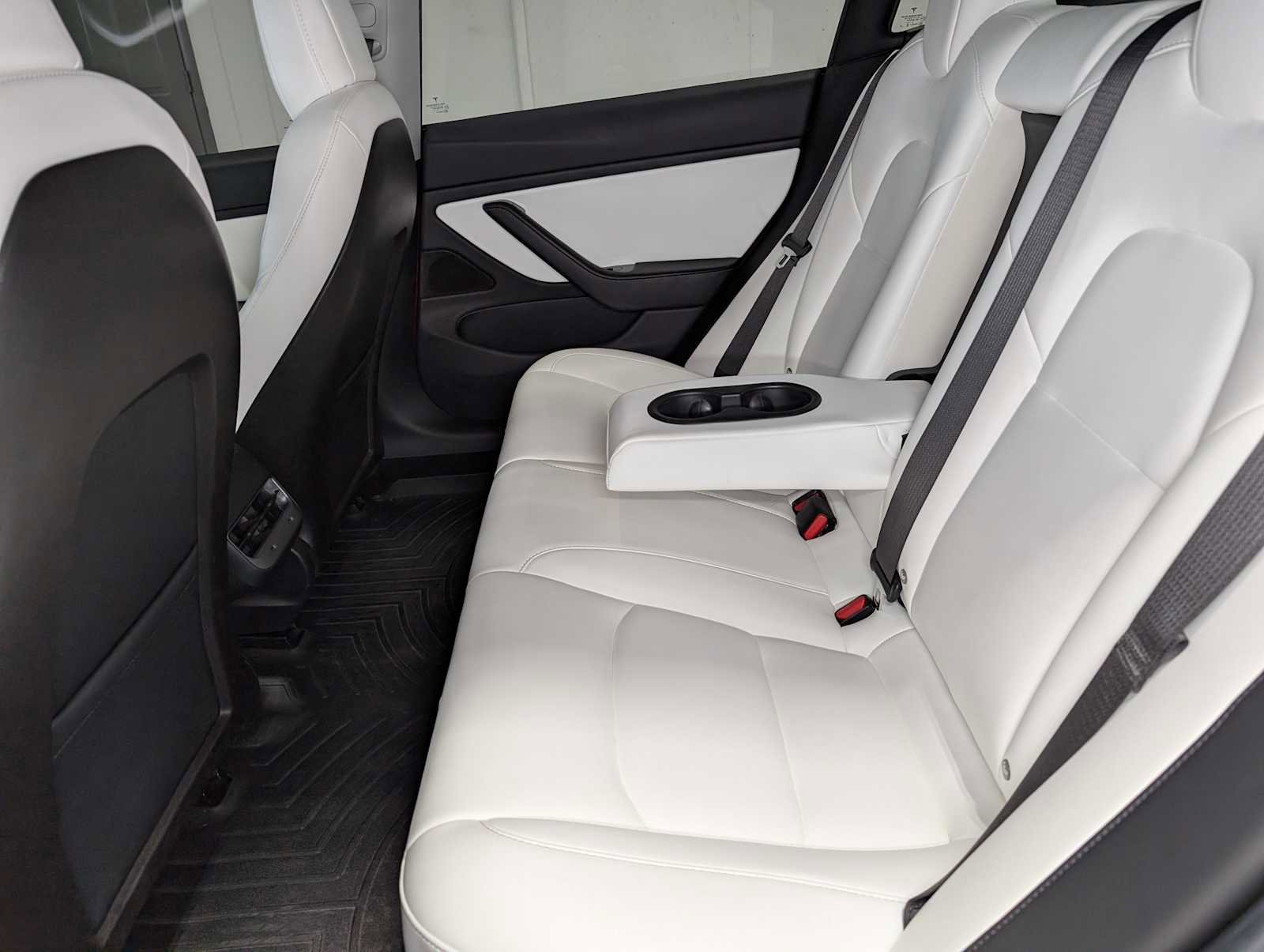 Used 2018 Tesla Model 3 Long Range image 23