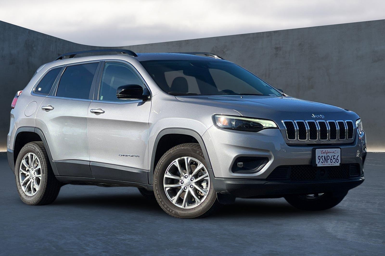 Used 2022 Jeep Cherokee Latitude Lux