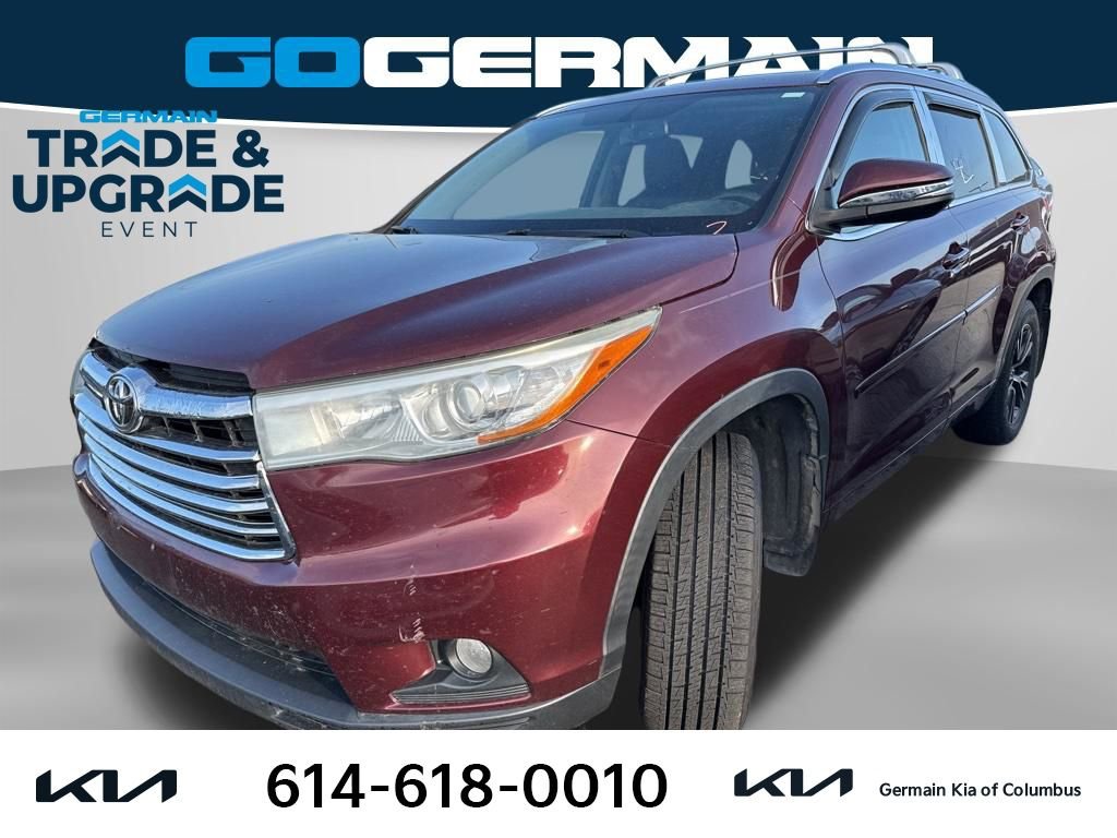 Used 2016 Toyota Highlander XLE image 1
