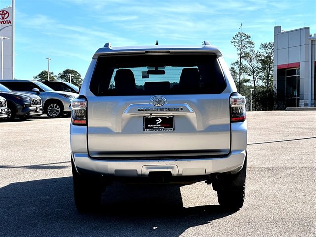 Used 2016 Toyota 4Runner SR5 image 7