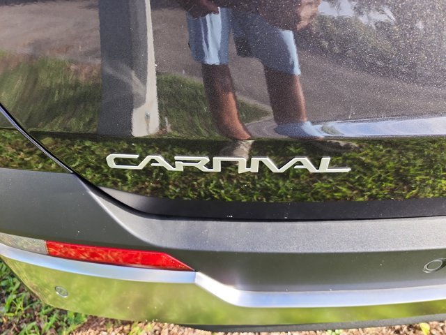 New 2026 Kia Carnival SX image 8