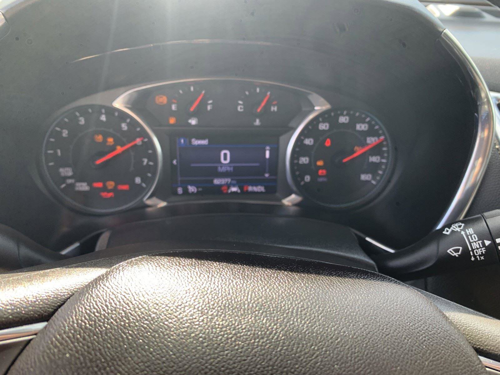 Used 2020 Chevrolet Equinox LT w/ Driver Convenience Package image 18