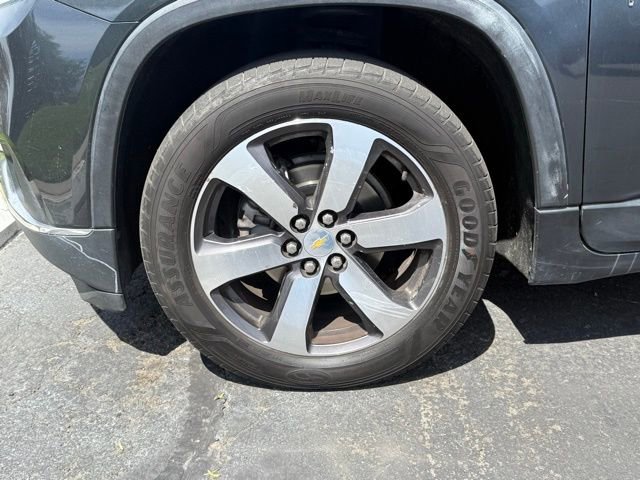 Used 2021 Chevrolet Traverse LT w/ LT Premium Package FWD image 35