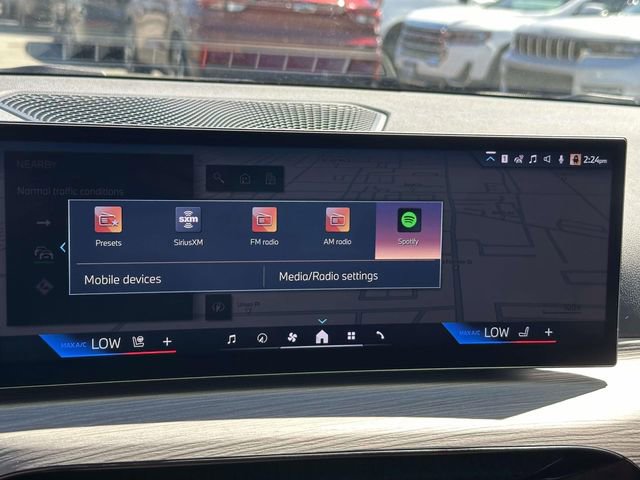 Used 2025 BMW 330i xDrive Sedan w/ Premium Package AWD/4WD image 38