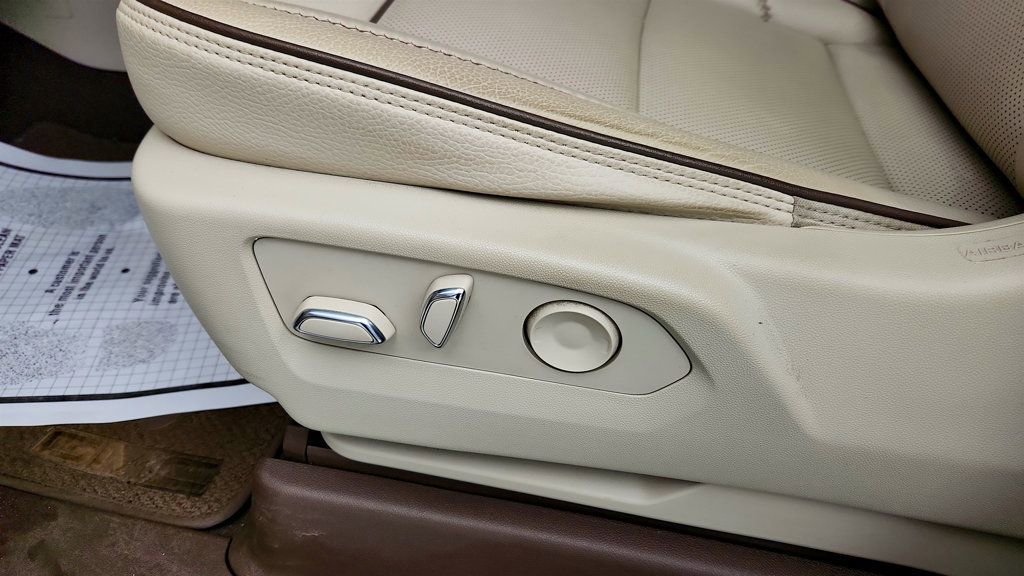 Used 2022 GMC Yukon Denali image 12