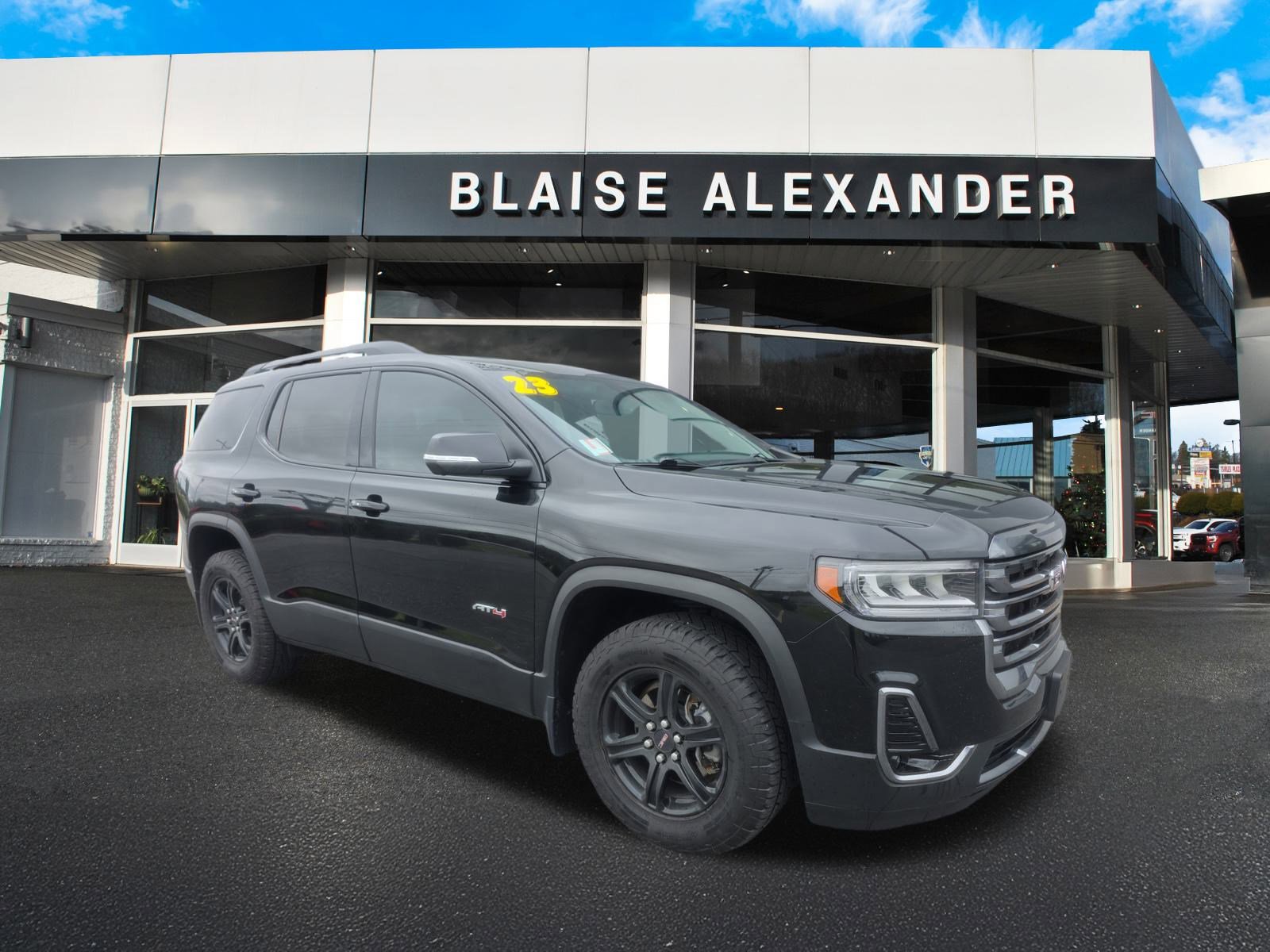 Used 2023 GMC Acadia AT4