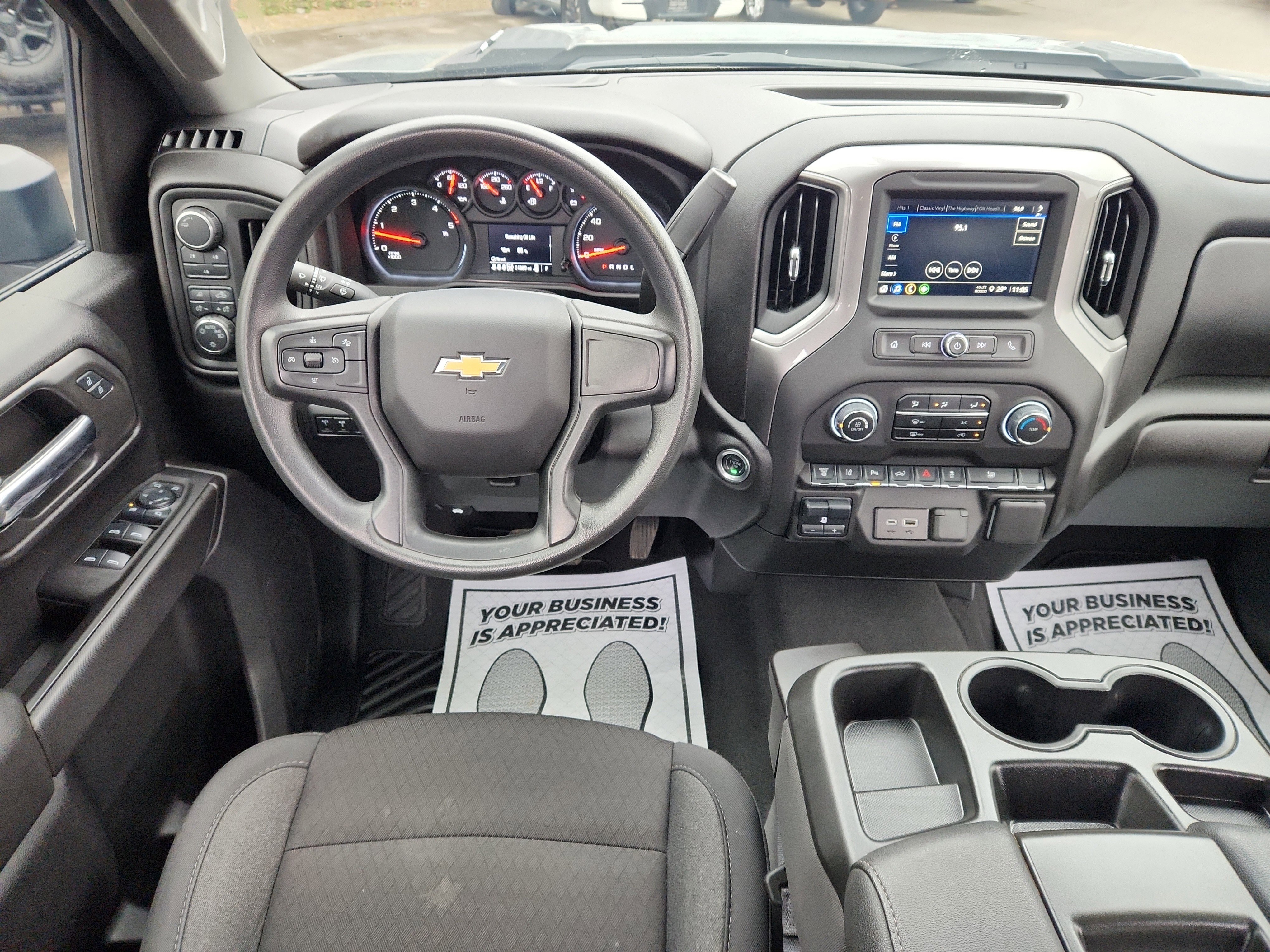 Used 2025 Chevrolet Silverado 2500 Custom w/ Custom Value Package image 27