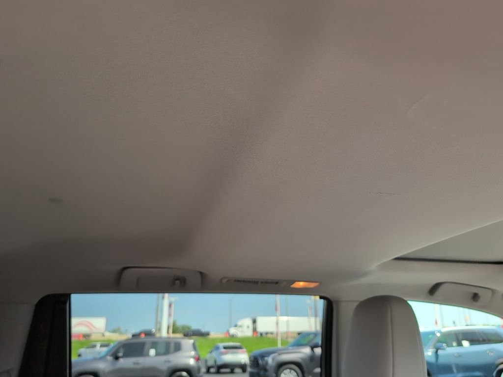 Used 2015 Toyota Highlander XLE image 10