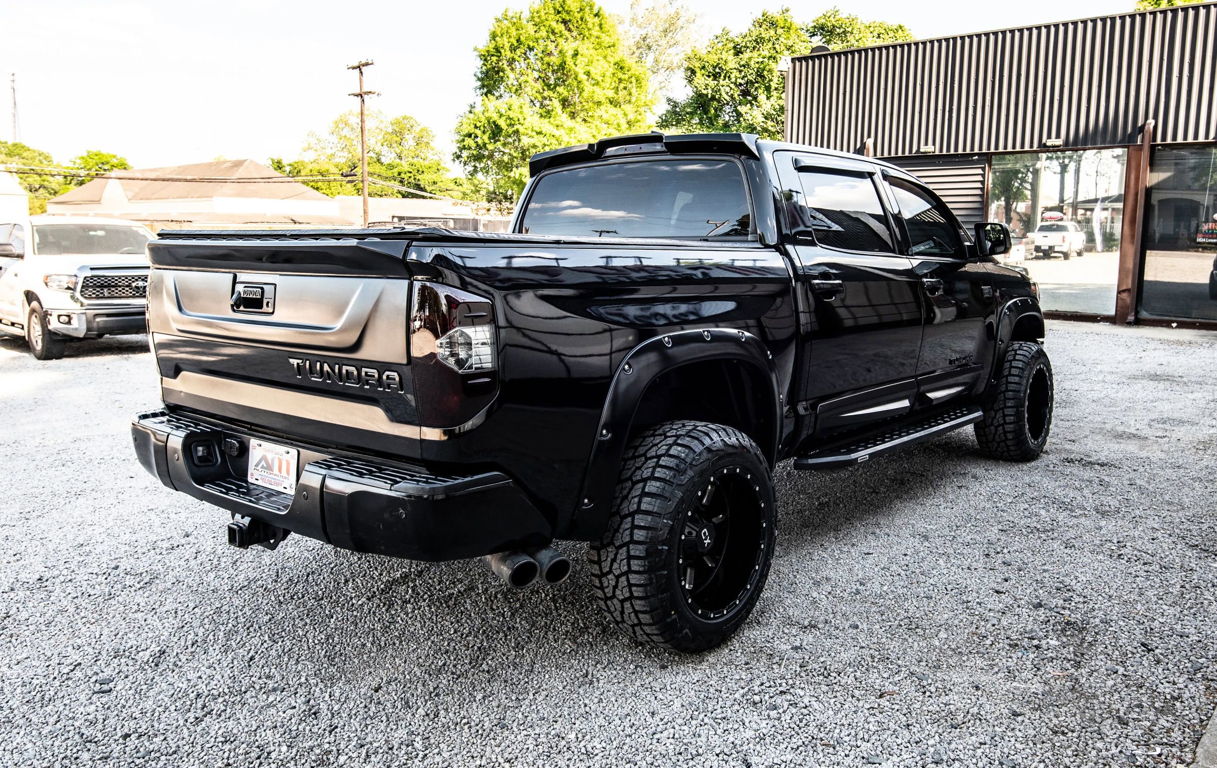 Used 2020 Toyota Tundra Limited w/ Limited Premium Package AWD/4WD image 10