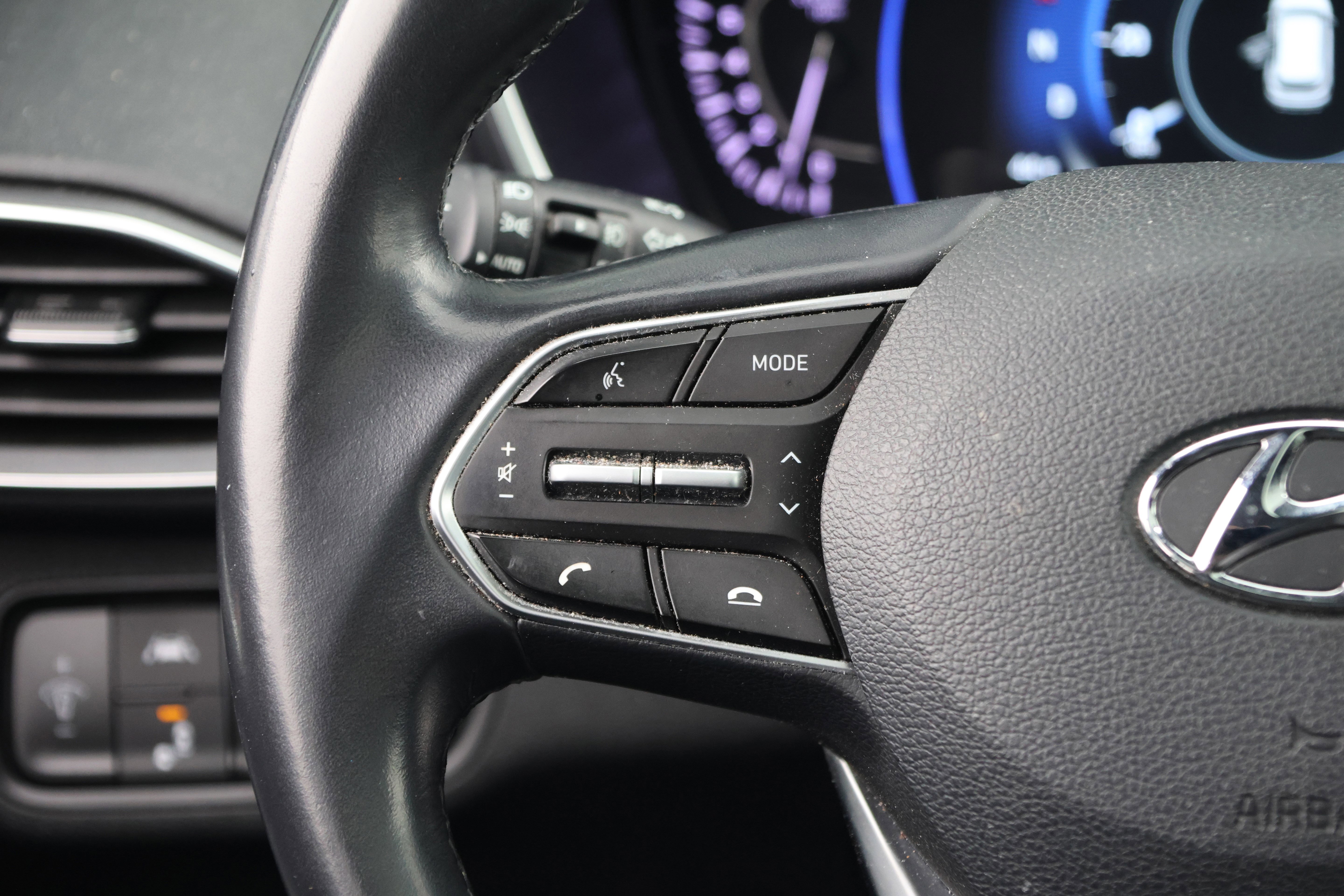 Used 2019 Hyundai Santa Fe Limited image 17