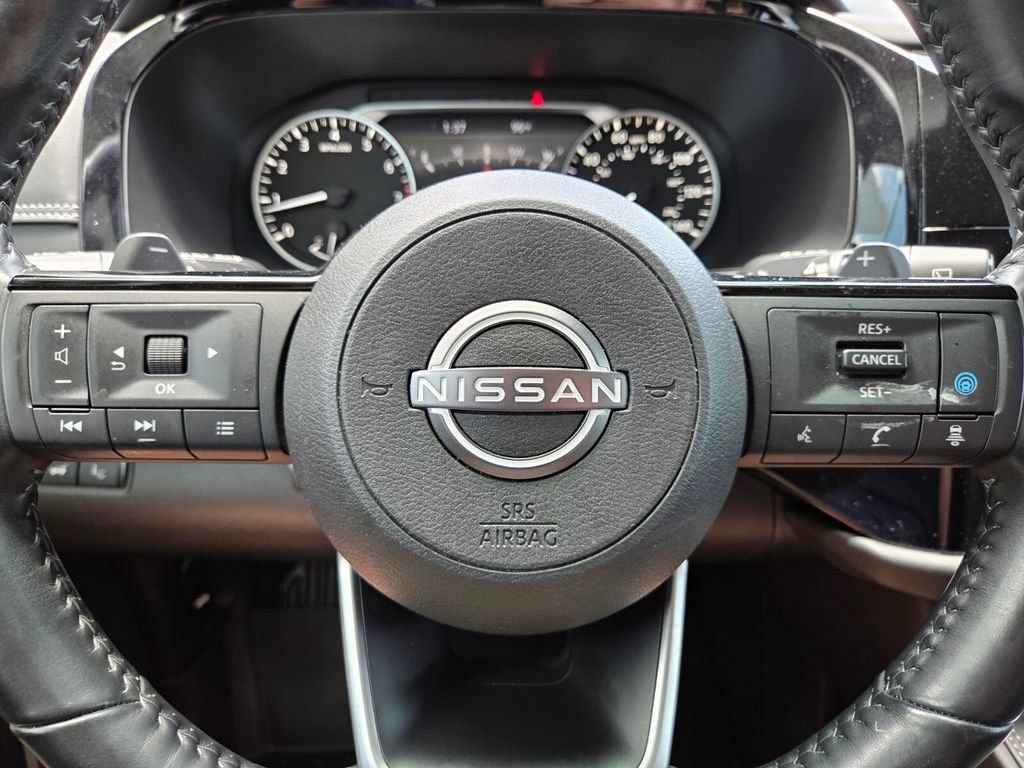 Used 2022 Nissan Pathfinder Platinum w/ Cargo Package AWD/4WD image 35