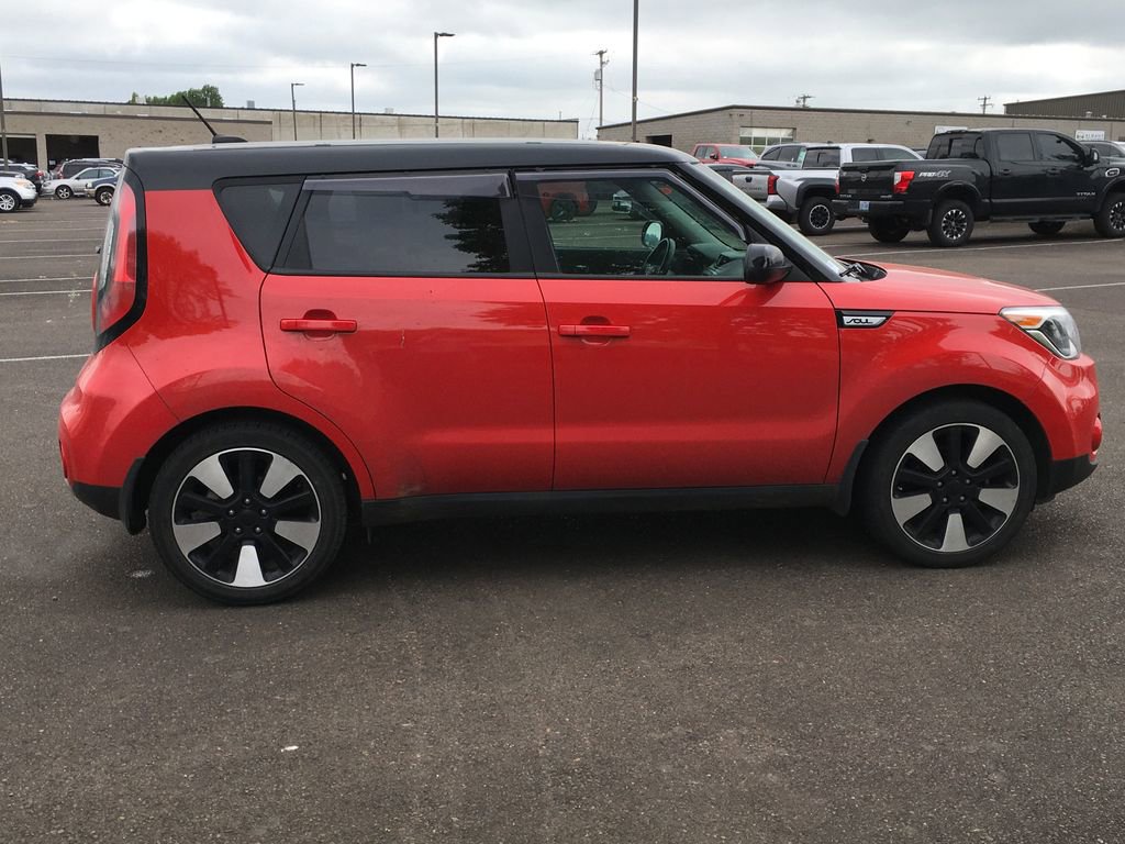 Used 2018 Kia Soul + FWD image 7