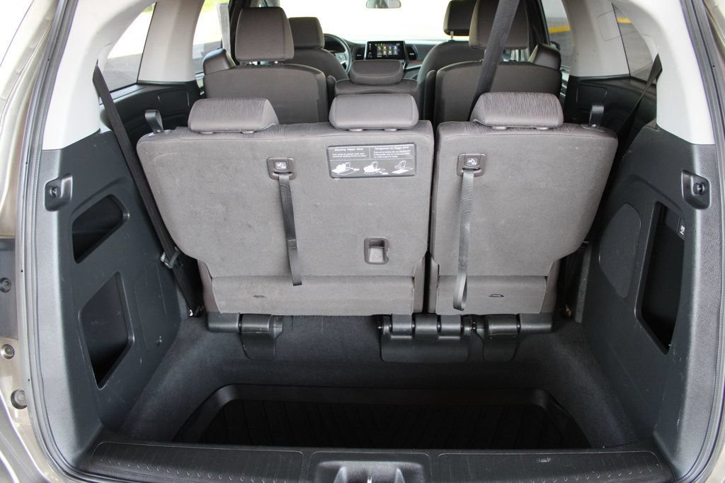 Used 2018 Honda Odyssey EX image 13