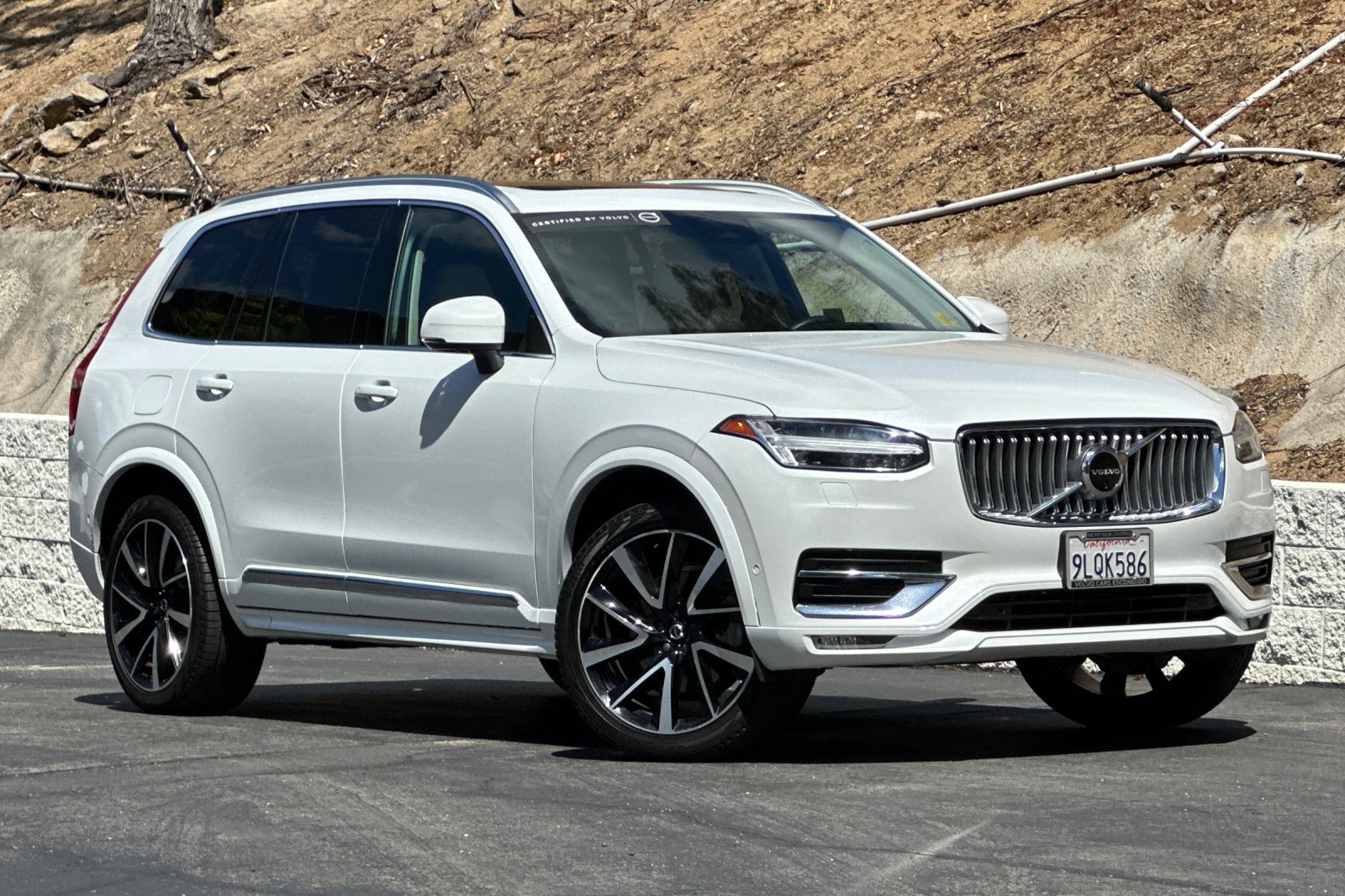 Certified 2024 Volvo XC90 B6 Ultimate w/ Protection Package Premier image 2