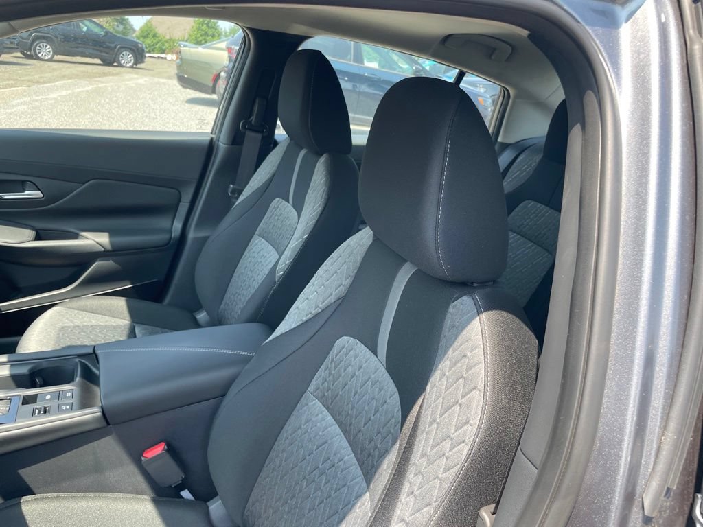 New 2026 Nissan Sentra SV w/ SV Convenience Package FWD image 9