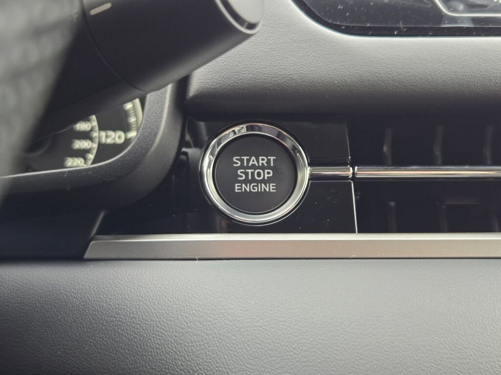 New 2026 Mitsubishi Outlander ES AWD/4WD image 18