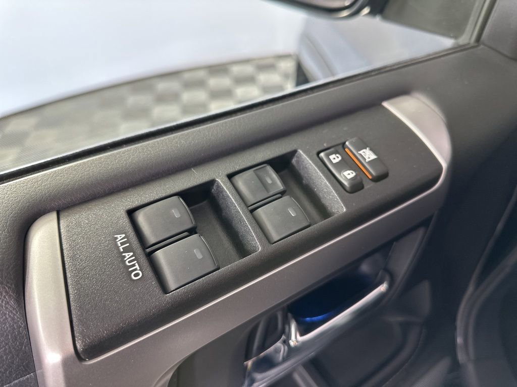 Used 2023 Toyota 4Runner Limited AWD/4WD image 11