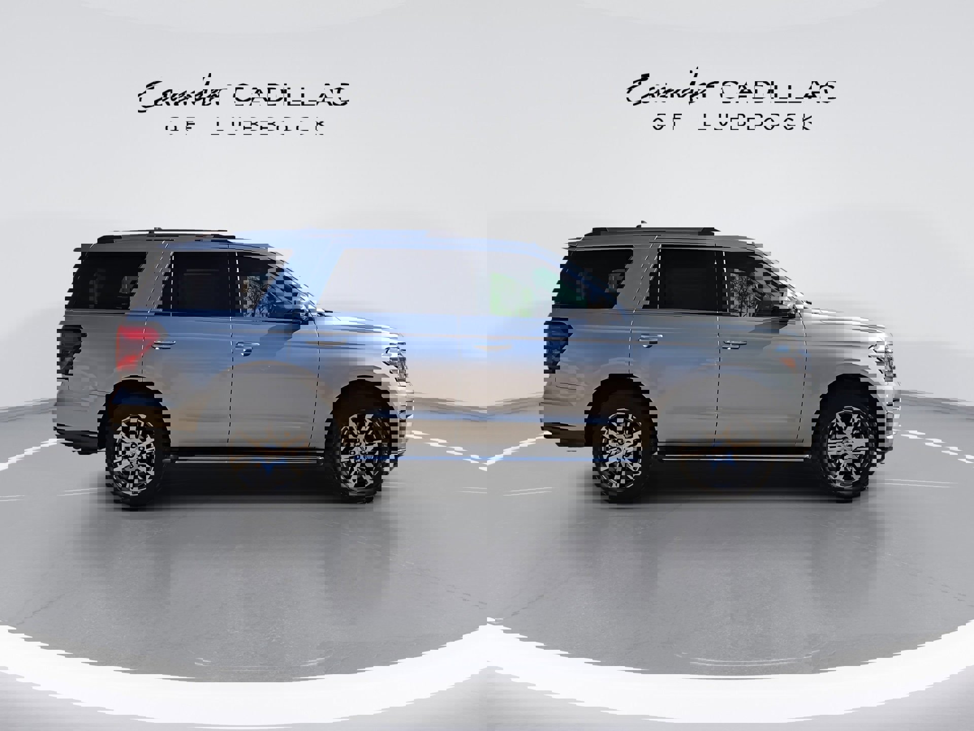 Used 2022 Ford Expedition Limited image 9