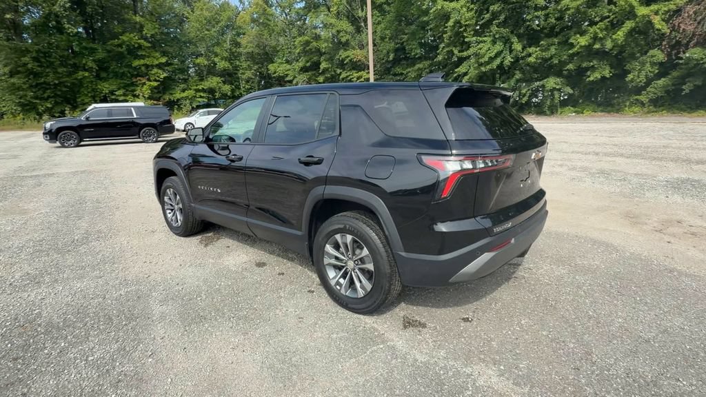 Used 2026 Chevrolet Equinox LT FWD image 6