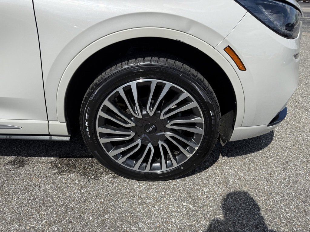 Used 2022 Lincoln Corsair AWD w/ Equipment Group 101A image 35