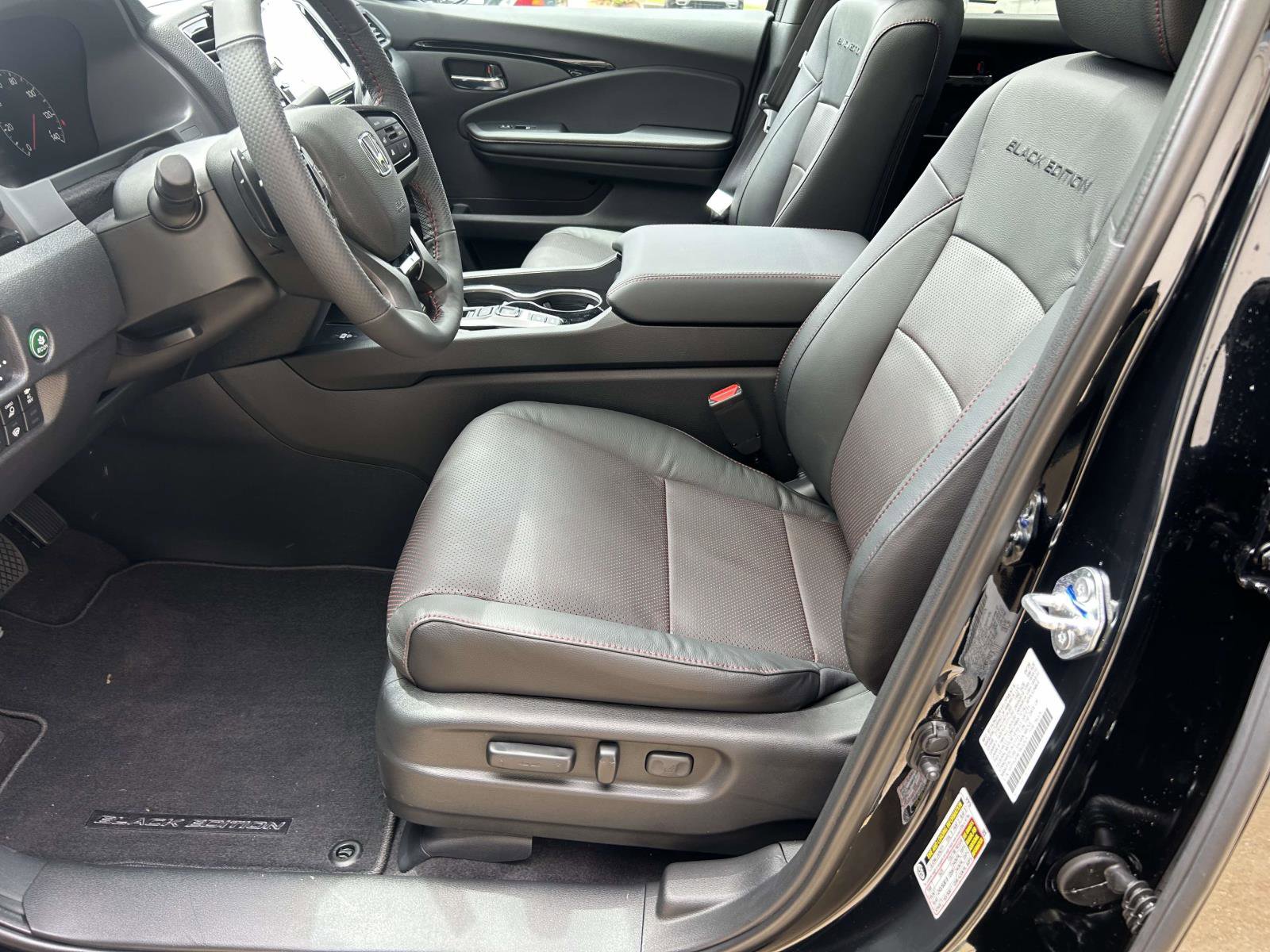 New 2026 Honda Ridgeline Black Edition image 8
