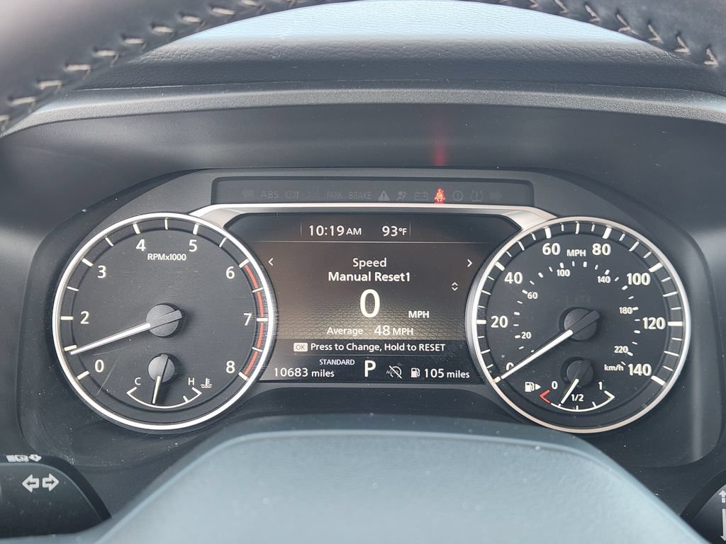 Used 2025 Nissan Rogue SV FWD image 11