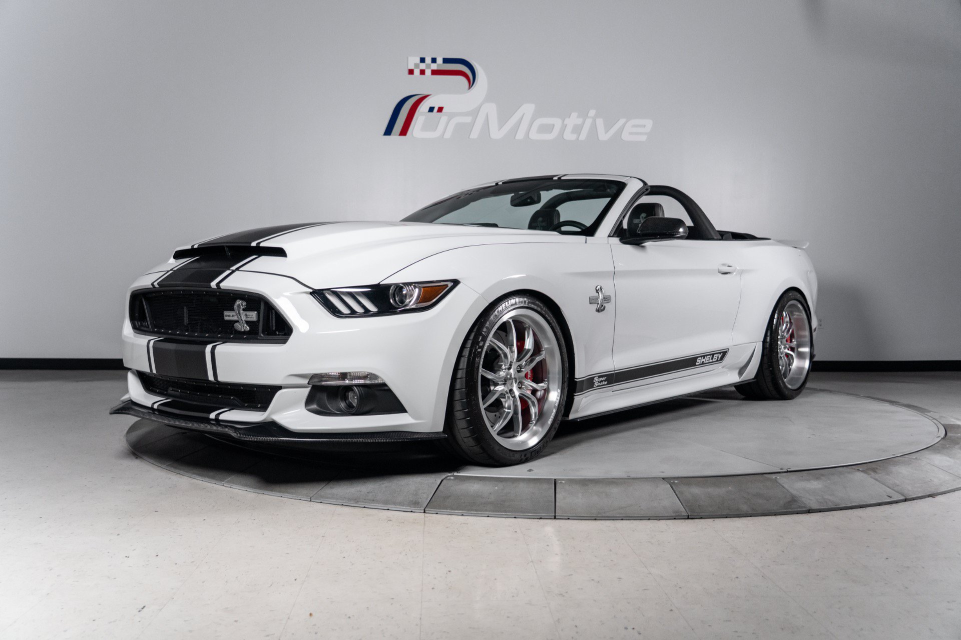 Used 2015 Ford Mustang GT Premium w/ Equipment Group 401A RWD image 1