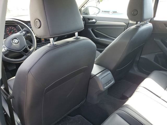 Used 2021 Volkswagen Jetta SE FWD image 13