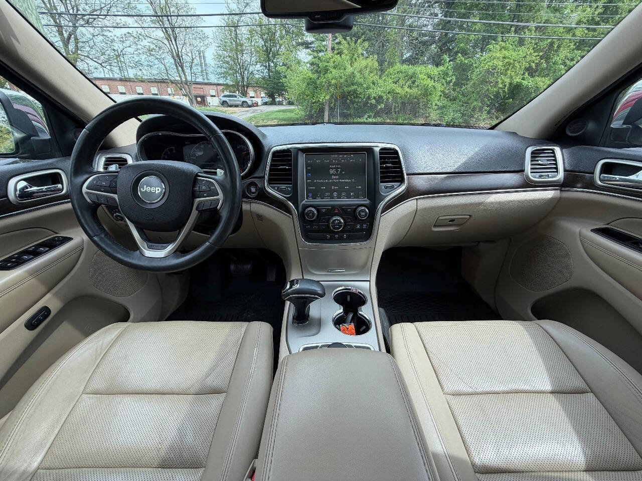 Used 2014 Jeep Grand Cherokee Limited w/ Luxury Group II AWD/4WD image 7