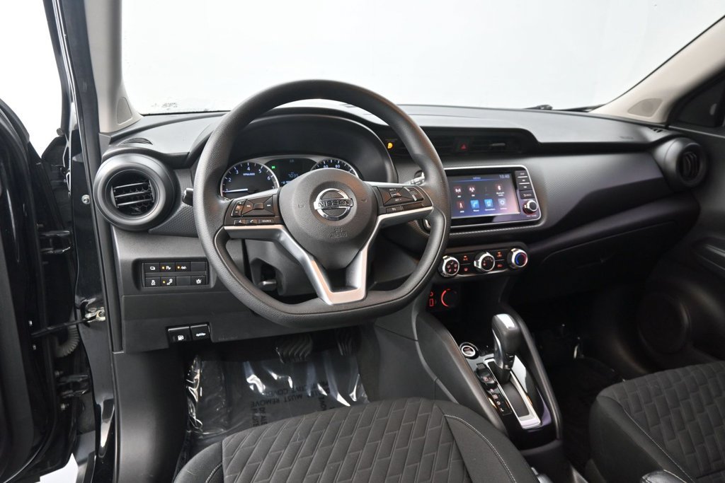 Used 2021 Nissan Kicks S FWD image 15