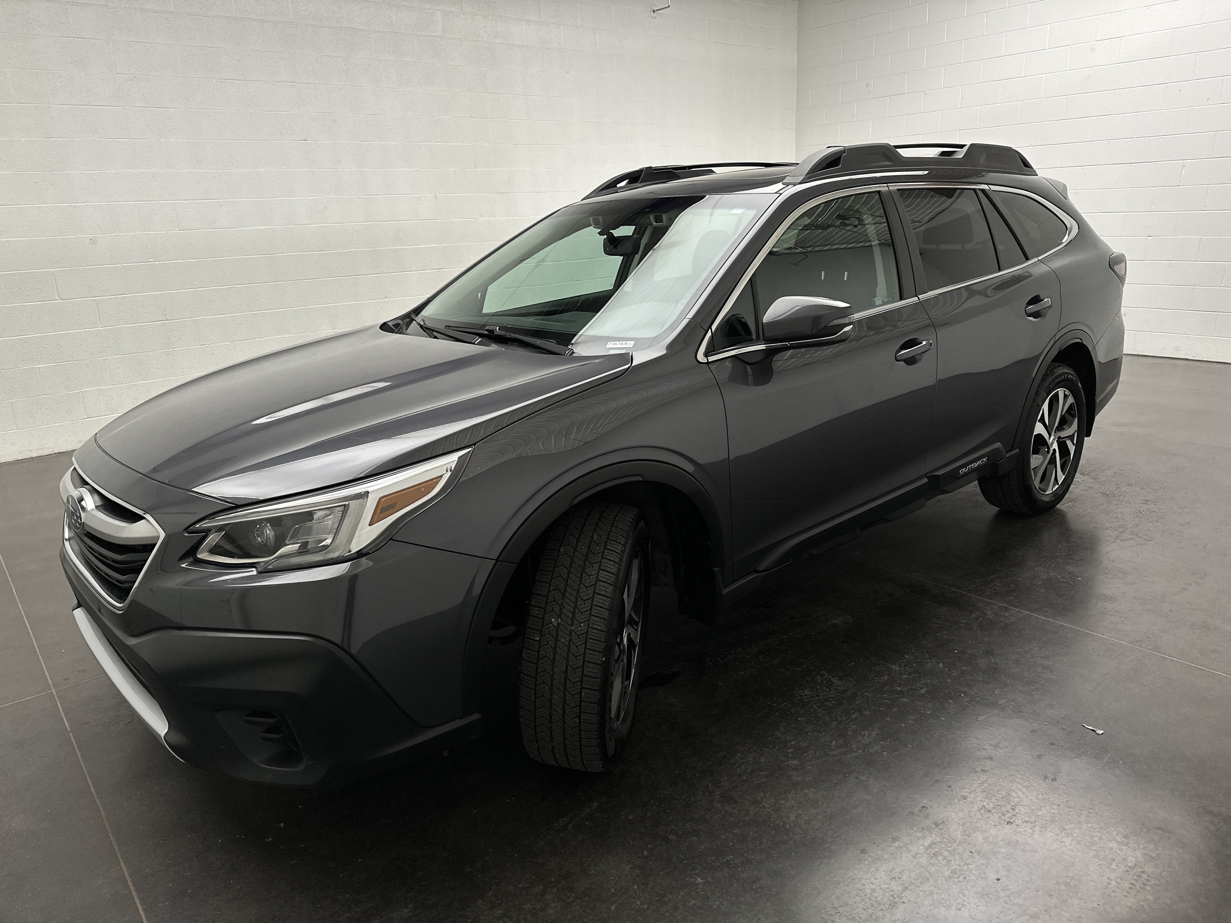 Used 2021 Subaru Outback Limited XT w/ Popular Package #2 AWD/4WD image 4