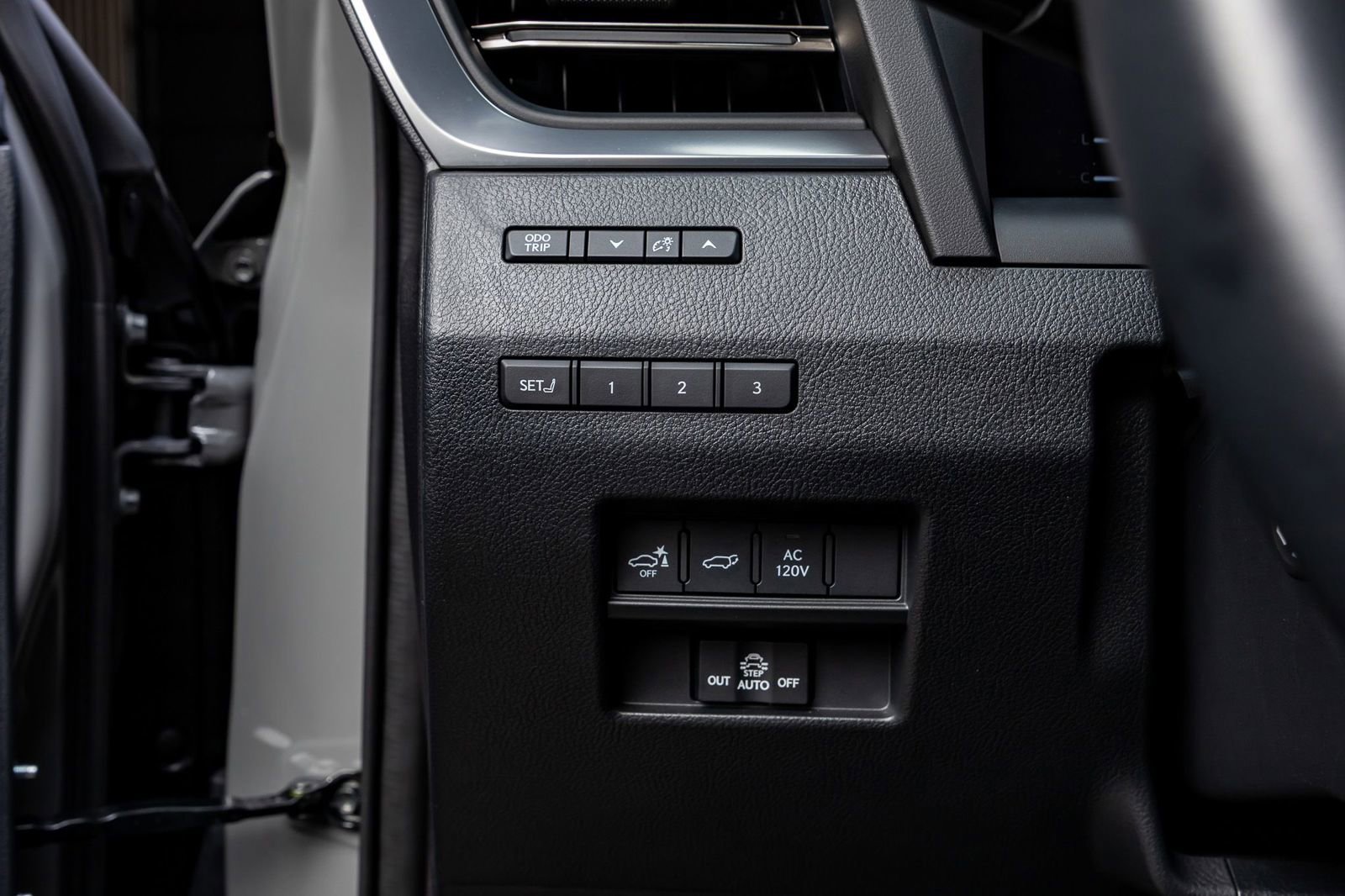 Used 2025 Lexus GX 550 550 Luxury+ w/ Accessory Package (2T) image 22