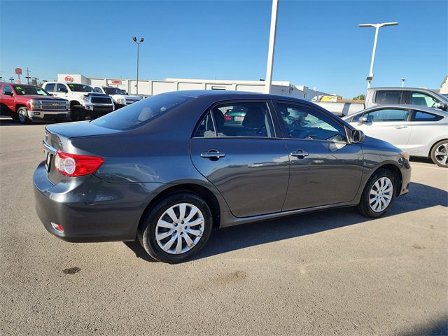 Used 2012 Toyota Corolla LE image 2