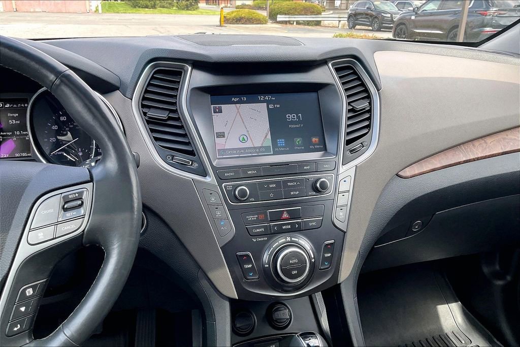 Used 2019 Hyundai Santa Fe XL image 6