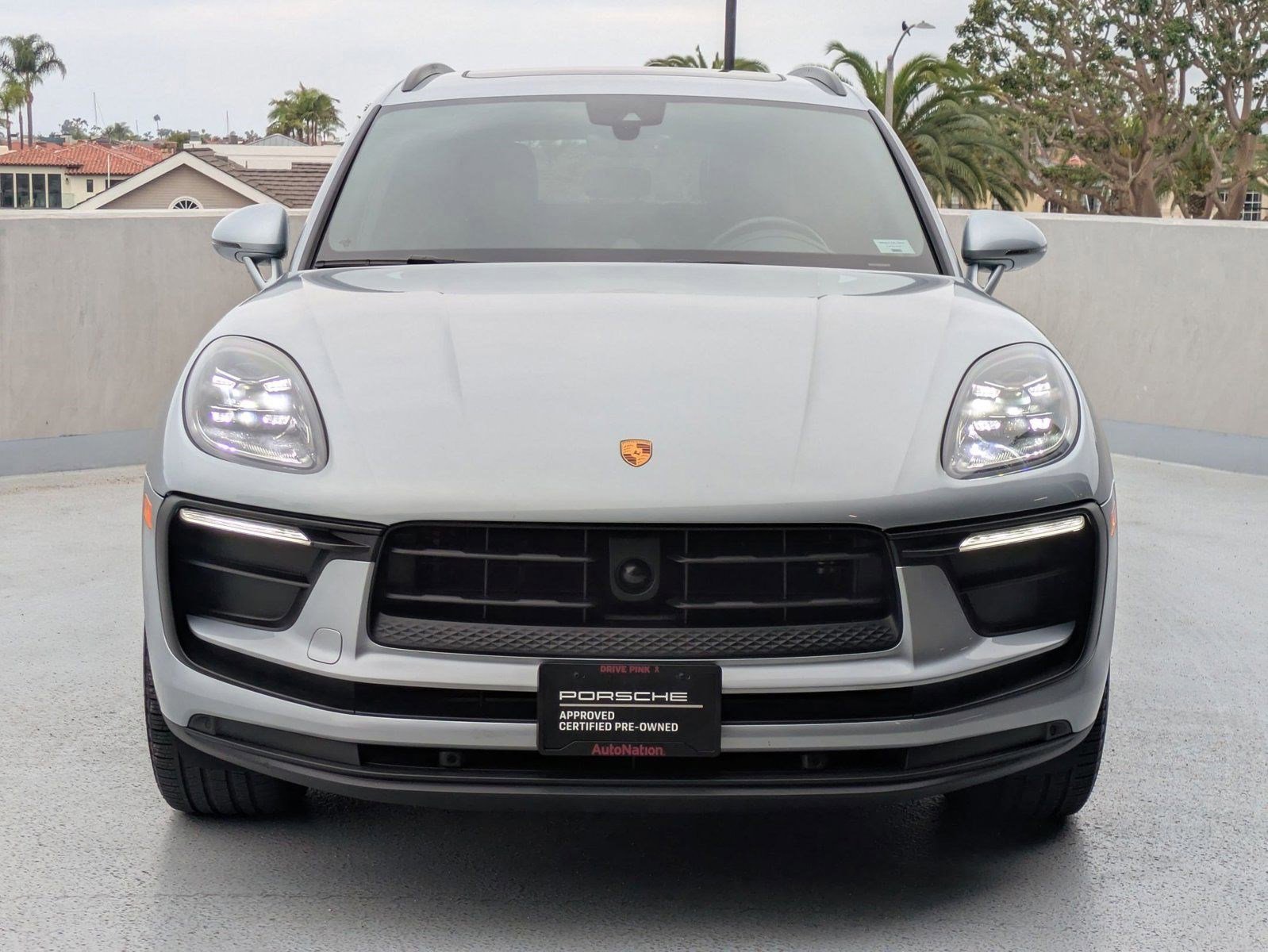 Certified 2024 Porsche Macan image 6
