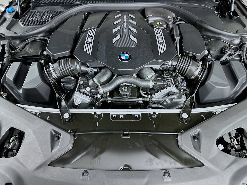 Used 2026 BMW M850i xDrive AWD/4WD image 38