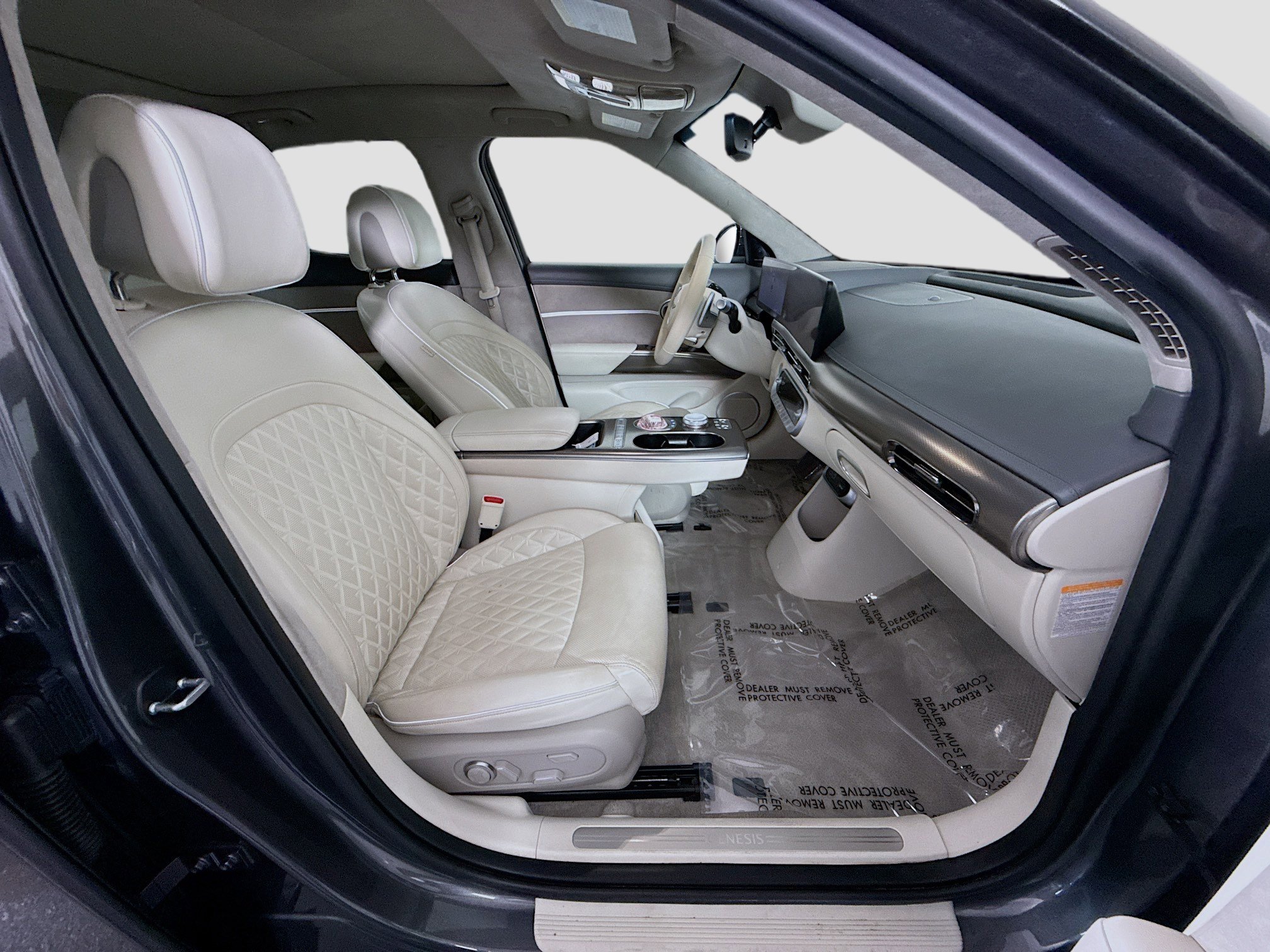 Used 2023 Genesis GV60 Performance image 29